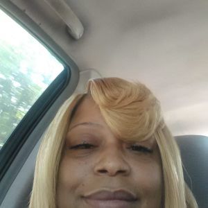 Meet your Posher, Latonya